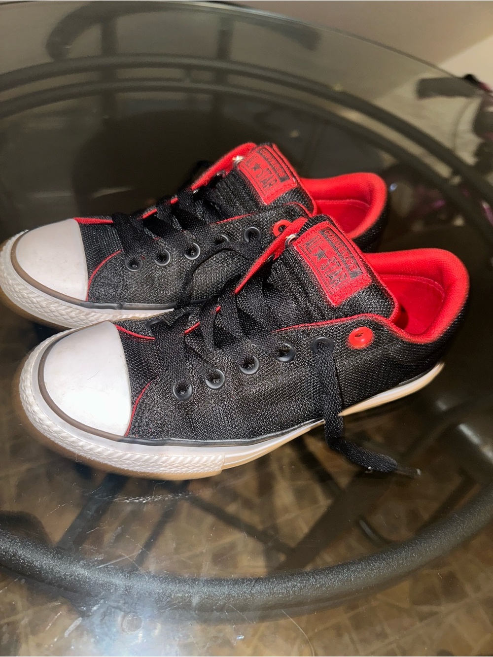 Converse Kids Black and Red Low-Top Sneakers
